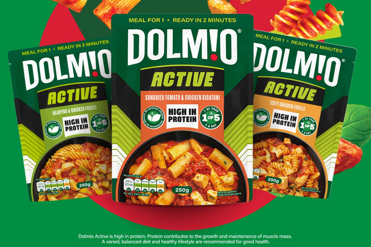 Advert for the Dolmio Active range including pack shots of Dolmio Active Jalapeno & Chicken Fusilli, Sundried Tomato & Chicken Rigatoni and Zesty Chicken Fusilli. These three are set against a red and green background with images of pasta pieces around them.