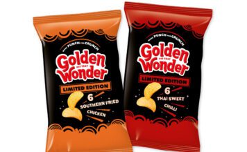 Golden Wonder turns up the flavour with Limited Edition Favourites Pack shots of Golden Wonder Southern Fried Chicken and Thai Sweet Chilli multipacks.