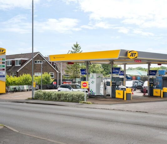 Karan Retail introduces first Jet locations Exterior image of a Jet forecourt location.