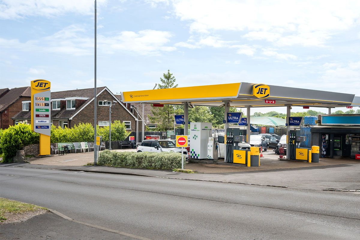 Exterior image of a Jet forecourt location.
