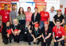 Spar Kincorth played host to Original 106 broadcast A group of people stand in Spar Kincorth for a live broadcast of Original 106 Breakfast Show.