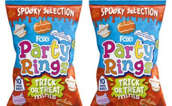 Party Rings Trick or Treat Minis return for Halloween Pack shots of Fox's Party Rings Trick or Treat Minis.