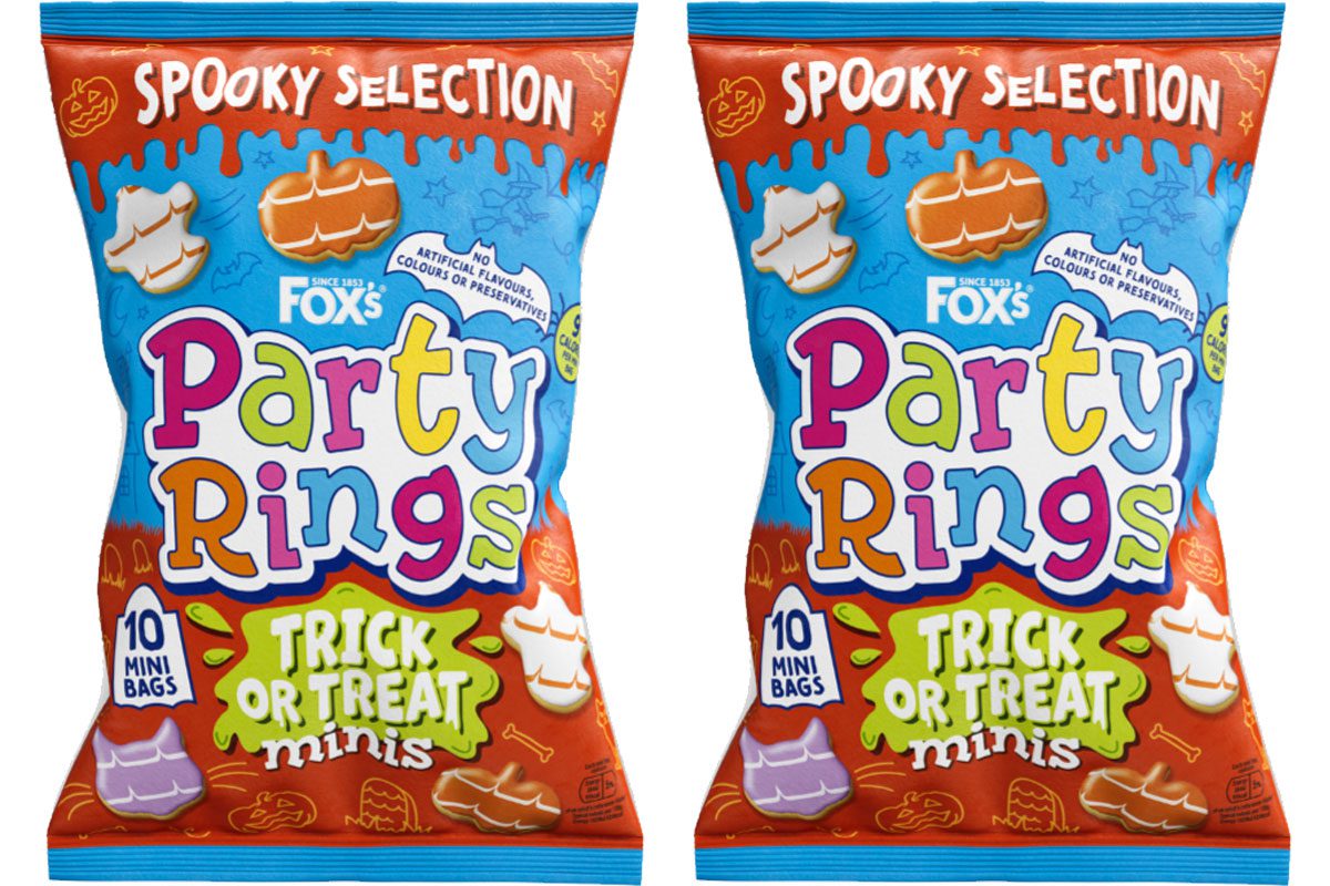Pack shots of Fox's Party Rings Trick or Treat Minis.